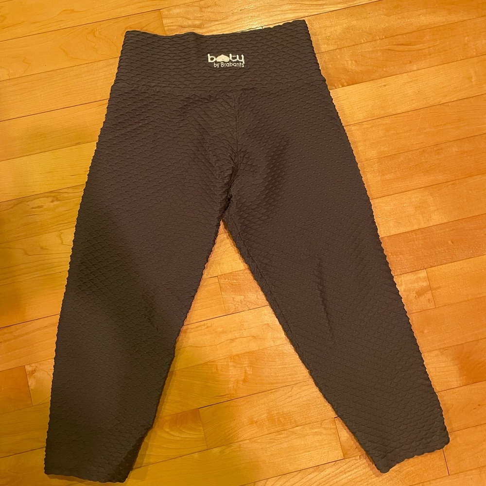 Dark grey croco skin cropped legging Booty by Brabants